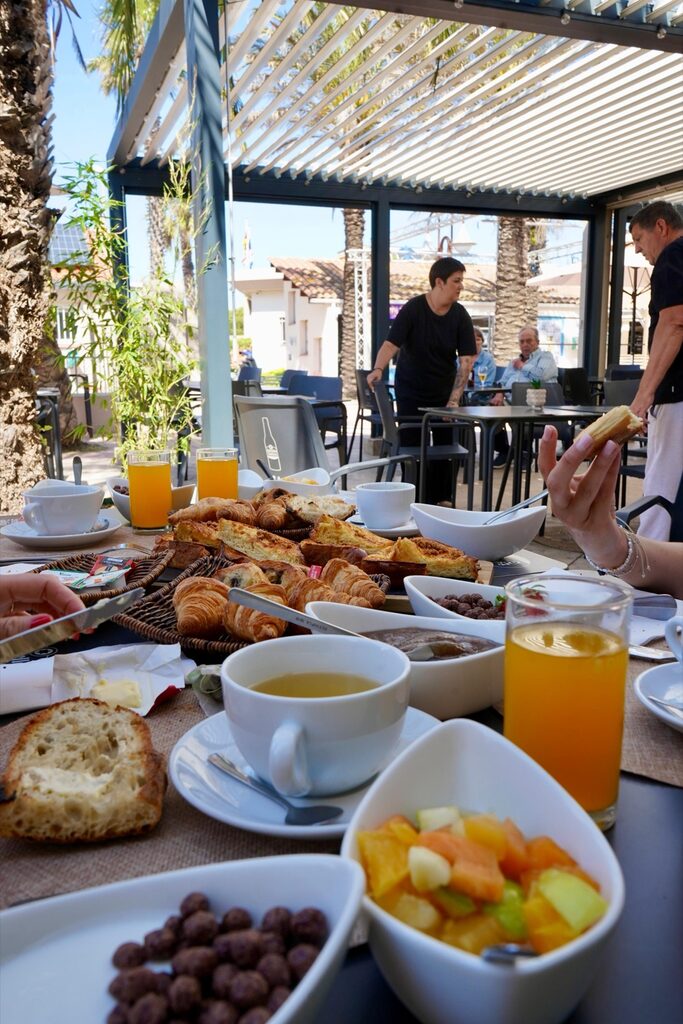 Restaurant Chez Néné — Demi-pension & Brunch au camping 30 Brunch & Bronzette au restaurant Chez Néné's — photo 18
