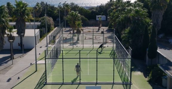 Terrain de Padel — Sport et vacances au Camping de la Plage